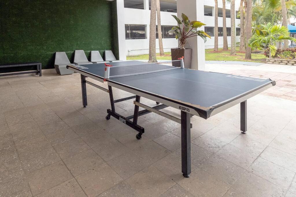 Stunning & Spacious Resort-Style Condo Across From Beach! Miami Beach Extérieur photo