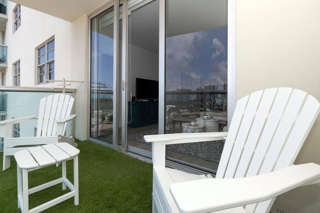 Stunning & Spacious Resort-Style Condo Across From Beach! Miami Beach Extérieur photo