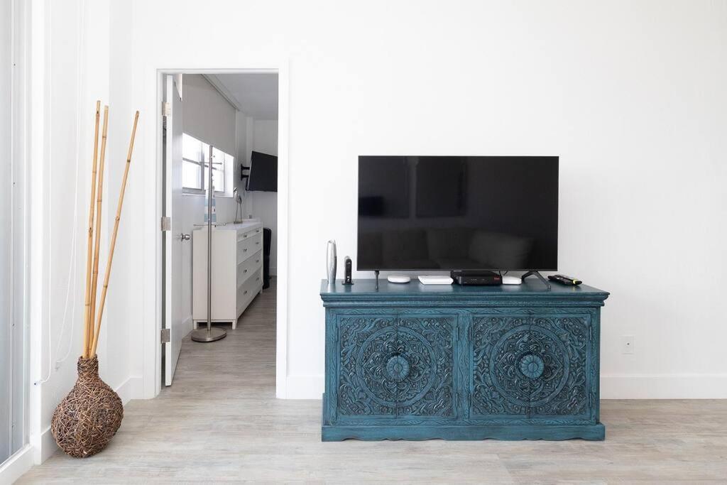 Stunning & Spacious Resort-Style Condo Across From Beach! Miami Beach Extérieur photo